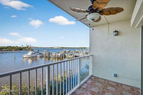 522 Marina Point Drive, Daytona Beach FL - photo 11 of 45