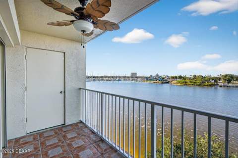 522 Marina Point Drive, Daytona Beach FL - photo 12 of 45