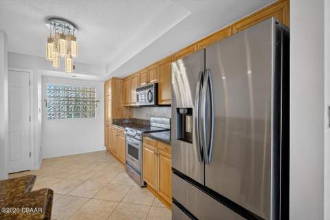 522 Marina Point Drive, Daytona Beach FL - photo 17 of 45