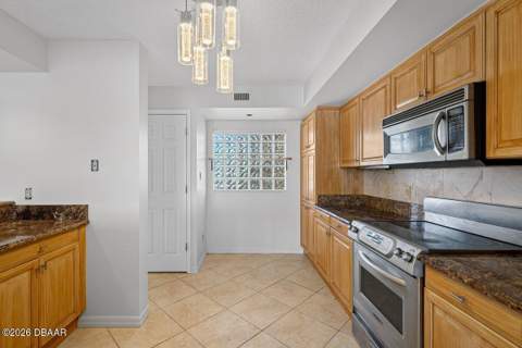 522 Marina Point Drive, Daytona Beach FL - photo 18 of 45