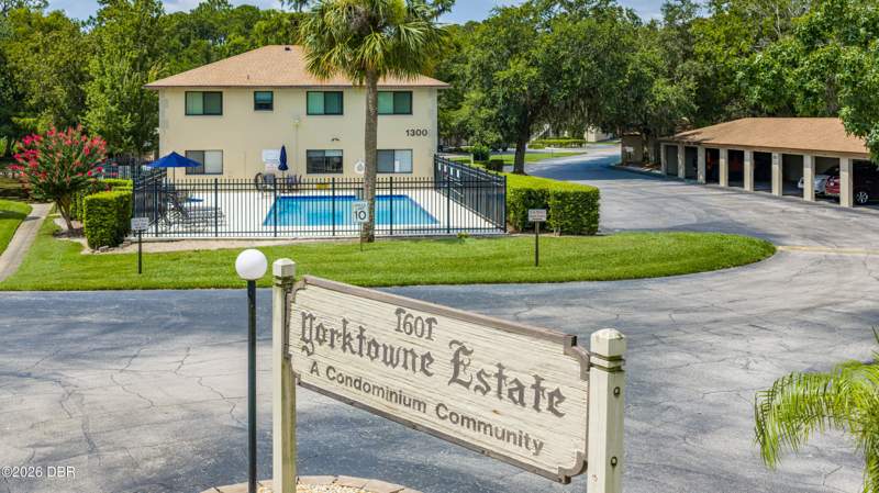 2 bedroom Condominium at 1601 Big Tree Road ##803, Yorktowne Estates, Daytona Beach — photo 4