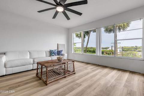 1210 Harbour Point Drive, Port Orange FL - photo 11 of 56
