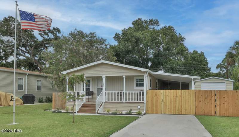 2 bedroom Single Family Residence at 1157 Millbrook Avenue, Cambridge, Port Orange — photo 3