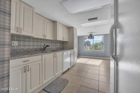 3 Oceans West Boulevard #2D4, Daytona Beach Shores FL - photo 9 of 42