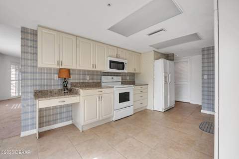 3 Oceans West Boulevard #2D4, Daytona Beach Shores FL - photo 11 of 42