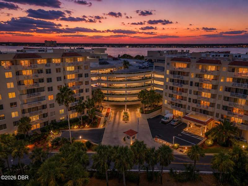 3 bedroom Condominium at 3 Oceans West Boulevard #2D4, Oceans Cloverleaf Condo, Daytona Beach Shores — photo 2