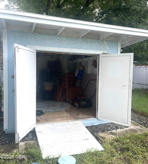 562 Bryant Street, Ormond Beach FL - photo 10 of 41