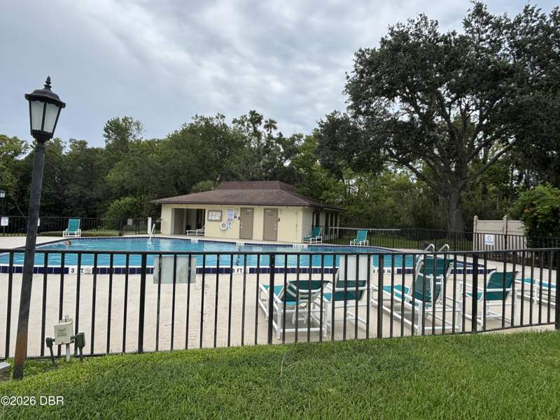 2 bedroom Townhouse at 21 Oakwood Park, Arbor Oaks, Ormond Beach — photo 3