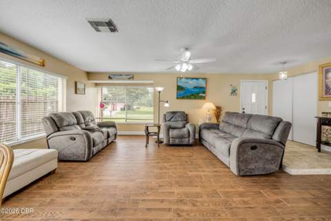3 Casper Drive, Palm Coast FL - photo 12 of 53