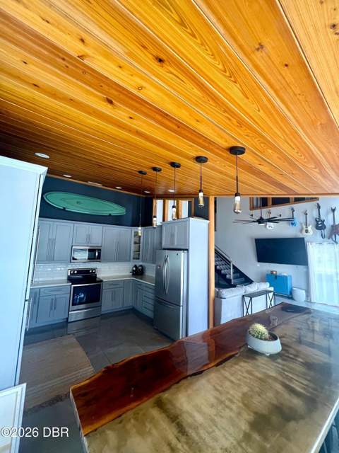 1 Harris Circle, Edgewater FL - photo 6 of 97