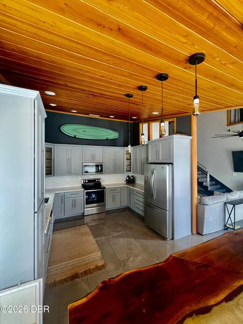 1 Harris Circle, Edgewater FL - photo 7 of 97