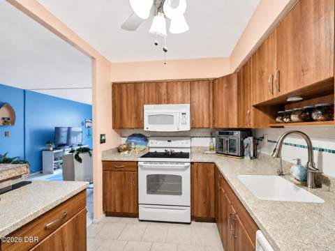 2800 N Atlantic Avenue #812, Daytona Beach FL - photo 11 of 39