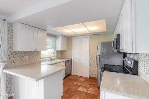 808 E 16th Avenue, New Smyrna Beach FL - photo 17 of 51
