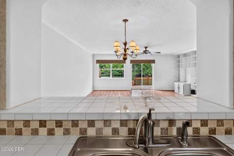 525 Lakebridge Drive, Ormond Beach FL - photo 23 of 95