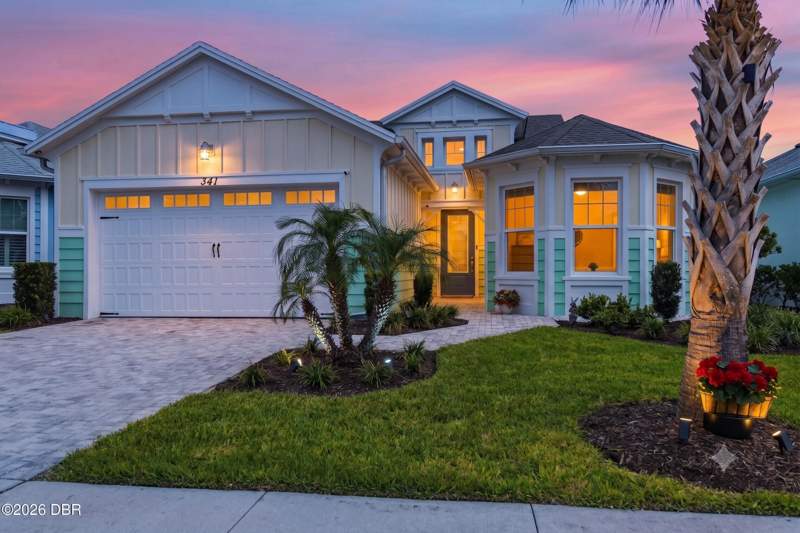 2 bedroom Single Family Residence at 341 Compass Rose Drive, Latitude, Daytona Beach — photo 2