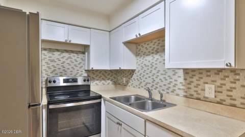 347 Pleasant Street, Daytona Beach FL - photo 10 of 28