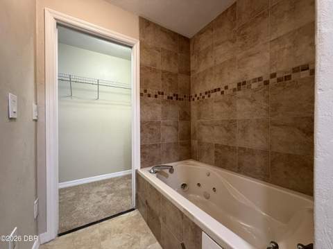 1013 Indian Oaks #E, Holly Hill FL - photo 18 of 26