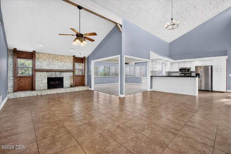 2 bedroom Single Family Residence at 112 Albatross Way, Pelican Bay, Daytona Beach — photo 5