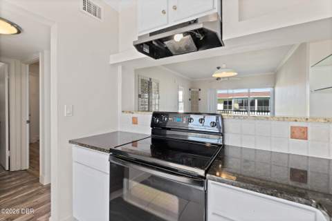 719 S Beach Street #B314, Daytona Beach FL - photo 14 of 31