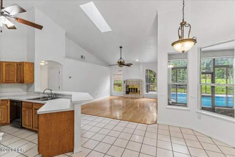 2374 Ben Franklin Drive, DeLand FL - photo 15 of 44