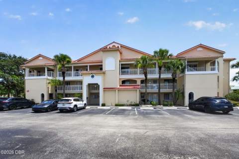 433 Bouchelle Drive #302, New Smyrna Beach FL - photo 22 of 50