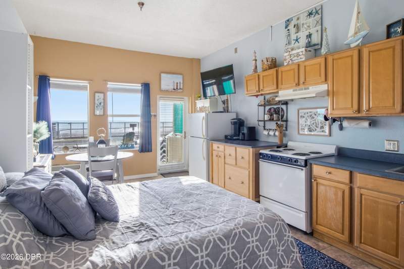 0 bedroom Condotel at 701 S Atlantic Avenue #112, Harbour Beach Resort, Daytona Beach — photo 5