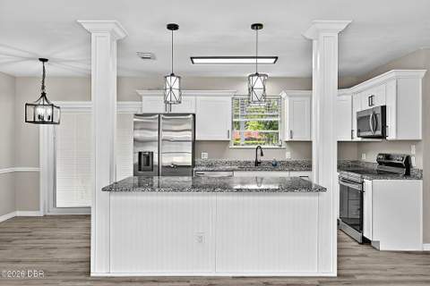 610 Roma Street, Daytona Beach FL - photo 8 of 49