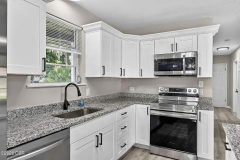 610 Roma Street, Daytona Beach FL - photo 6 of 49