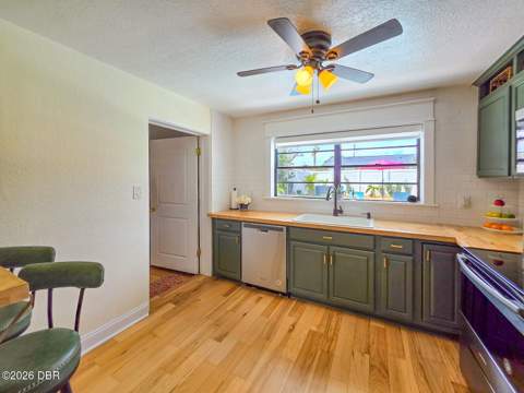 926 Fernald Street, Edgewater FL - photo 17 of 57