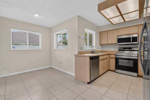 22 Pinelynn Lane, Palm Coast FL - photo 12 of 44