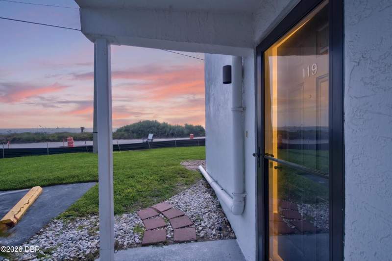 2 bedroom Condominium at 2100 Ocean Shore Boulevard #119, Breakers, Ormond Beach — photo 3