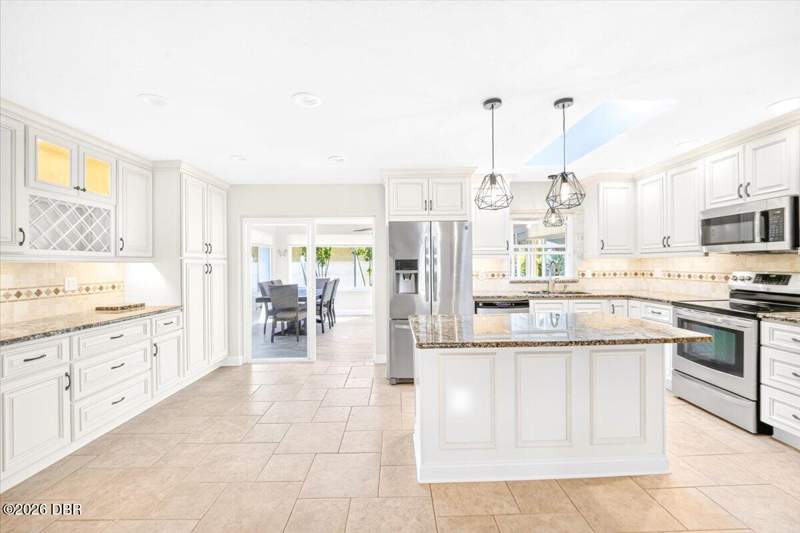 3 bedroom Single Family Residence at 115 Marie Drive, Ponce Terrace, Ponce Inlet — photo 3