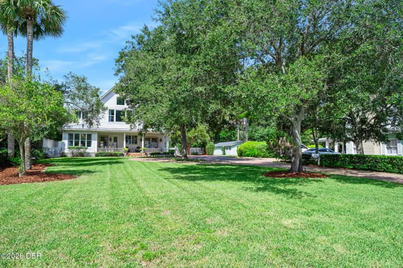 5 bedroom Single Family Residence at 94 N Beach Street, Not In Subdivision, Ormond Beach — photo 5