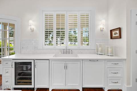 94 N Beach Street, Ormond Beach FL - photo 15 of 69
