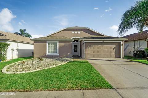 228 Dahoon Holly Drive, Daytona Beach FL - photo 8 of 35