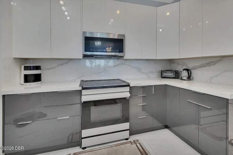 2 bedroom Condominium at 2801 S Ridgewood Avenue #914, Halifax Landing Condo, South Daytona — photo 5