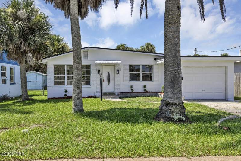 2 bedroom Single Family Residence at 332 Williams Avenue, Ortona North, Daytona Beach — photo 2