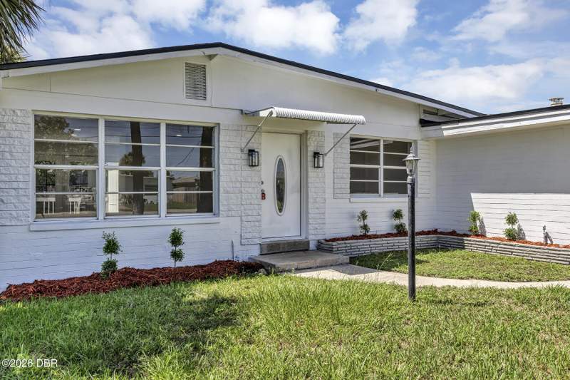 2 bedroom Single Family Residence at 332 Williams Avenue, Ortona North, Daytona Beach — photo 3