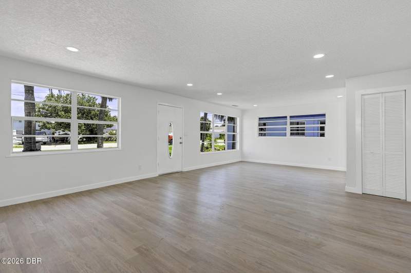 2 bedroom Single Family Residence at 332 Williams Avenue, Ortona North, Daytona Beach — photo 5