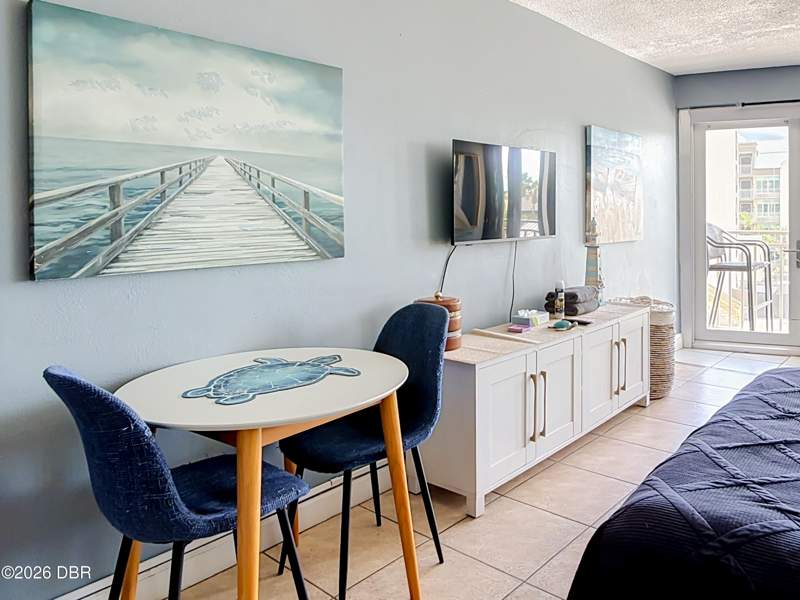 0 bedroom Condotel at 219 S Atlantic Avenue #328, Daytona Inn Beach Resort Condo, Daytona Beach — photo 4