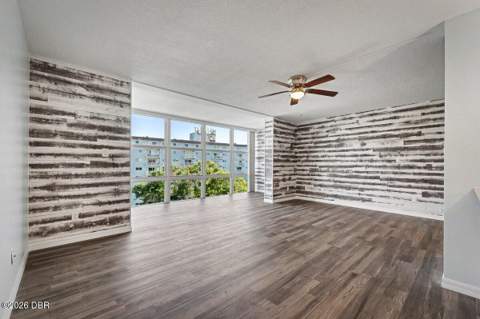 1224 S Peninsula Drive #621, Daytona Beach FL - photo 8 of 33