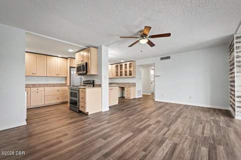 1224 S Peninsula Drive #621, Daytona Beach FL - photo 10 of 33