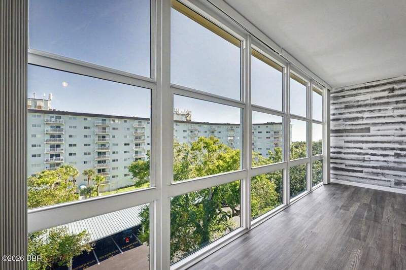 2 bedroom Condominium at 1224 S Peninsula Drive #621, Pendleton Club Condo, Daytona Beach — photo 5