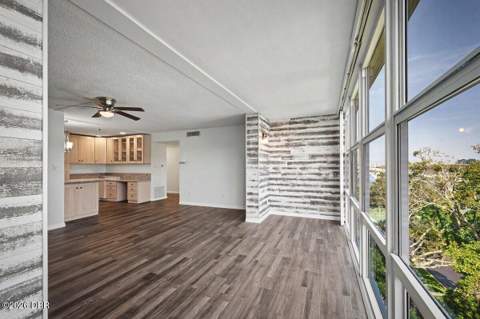1224 S Peninsula Drive #621, Daytona Beach FL - photo 17 of 33