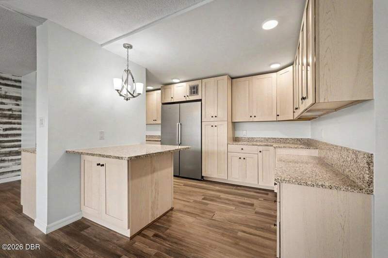 2 bedroom Condominium at 1224 S Peninsula Drive #621, Pendleton Club Condo, Daytona Beach — photo 3