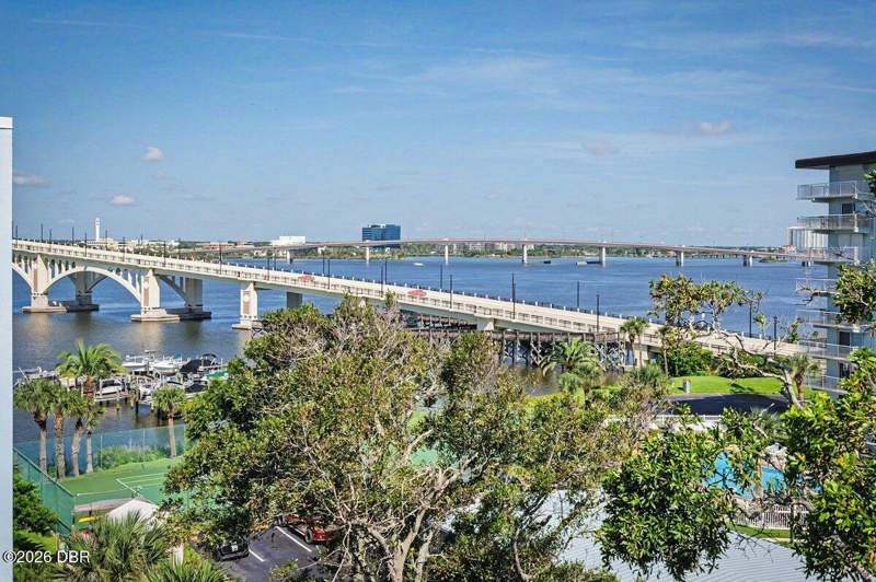 2 bedroom Condominium at 1224 S Peninsula Drive #621, Pendleton Club Condo, Daytona Beach — photo 2