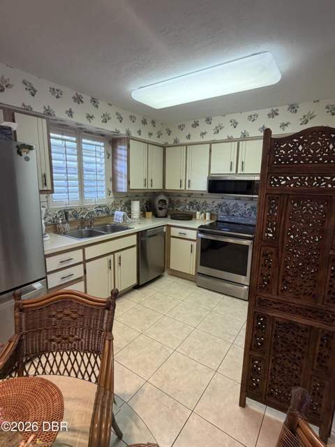 1640 Juno Trail #205-F, Astor FL - photo 17 of 44