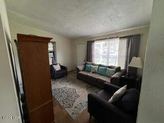 2 bedroom Single Family Residence at 606 Holmes Avenue, Sunnyland Park, Daytona Beach — photo 2