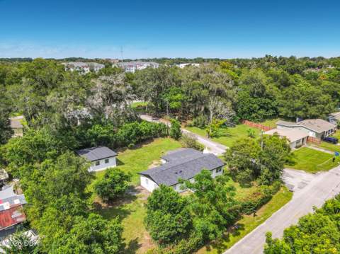303 Lake Gertie Road, DeLand FL - photo 7 of 35