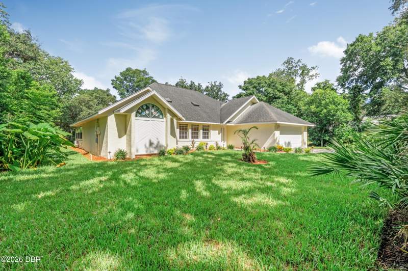 3 bedroom Single Family Residence at 5812 Nob Hill Boulevard, Nob Hill, Port Orange — photo 2